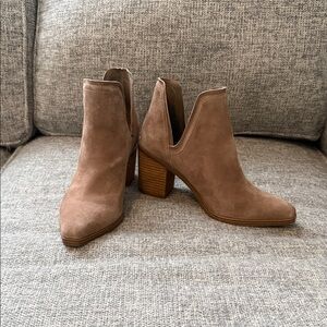 Steve Madden Tan Suede Ankle Booties
